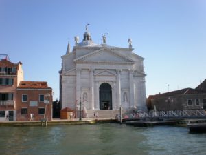 Scopri di più sull'articolo BODY ART elzeviro sulla vita l’amore Venezia e le montagne