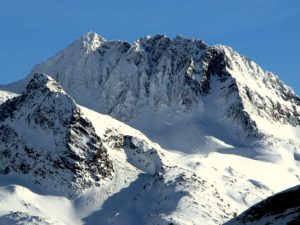 Scopri di più sull'articolo ALESSANDRO GOGNA MARCO MILANI I GRANDI SPAZI DELLE ALPI Bernina Masino Oberland Grigioni